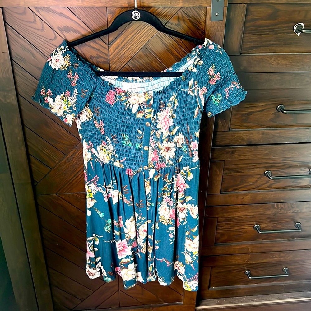 Off shoulder summer dress
